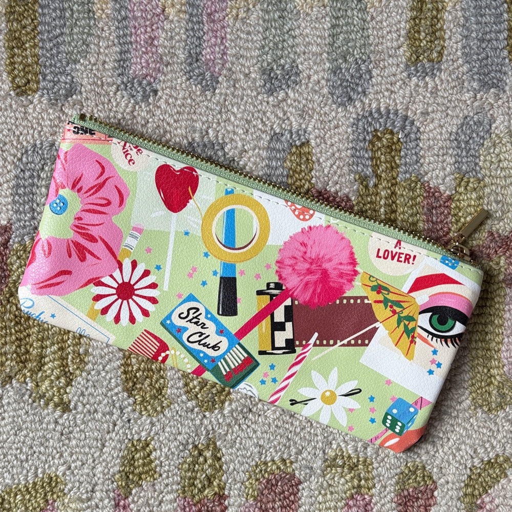 Ban.dō Get it Together “Junk Drawer” leatherette pencil pouch EUC